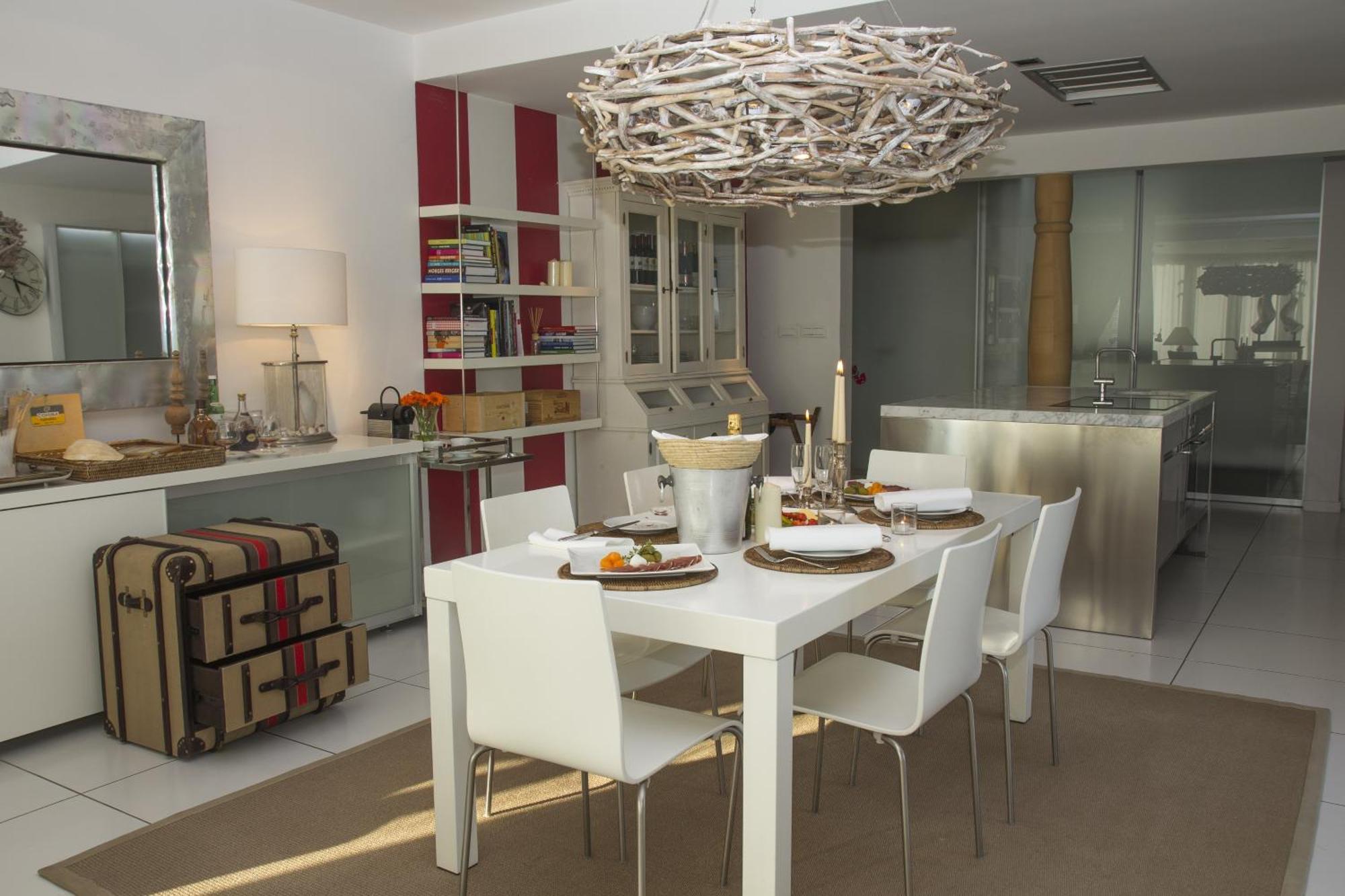 Pavi Apts Ljubljana - Private Rooftop Swimming Pool 部屋 写真