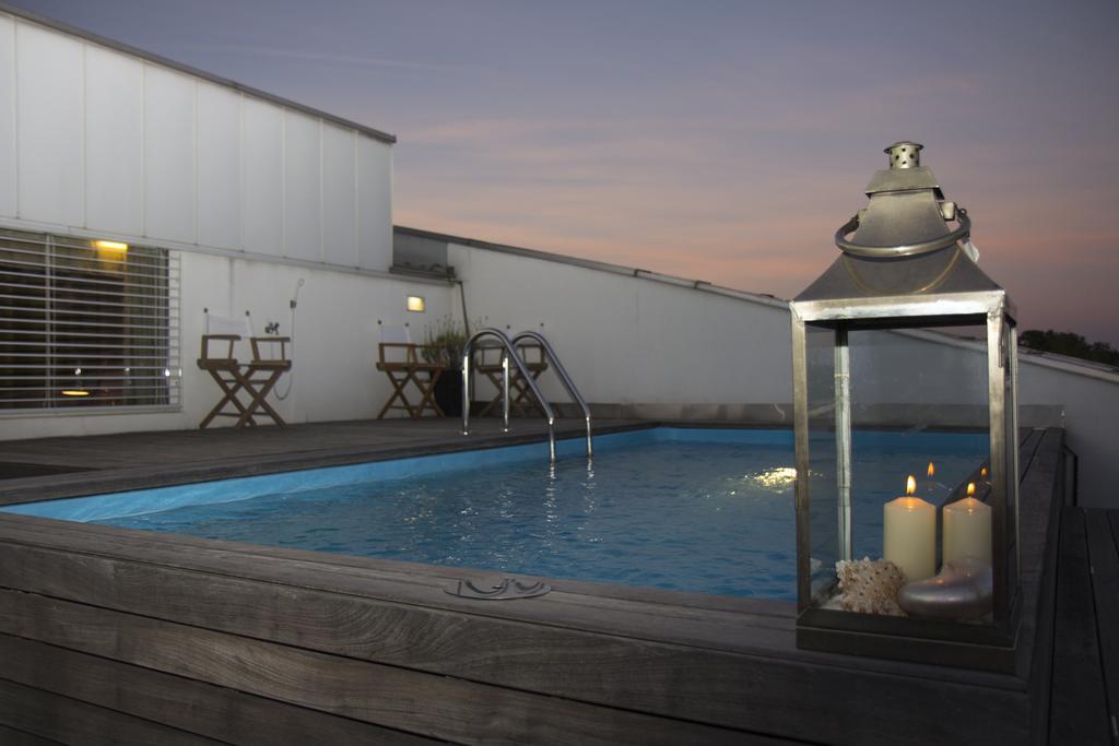 Pavi Apts Ljubljana - Private Rooftop Swimming Pool 部屋 写真