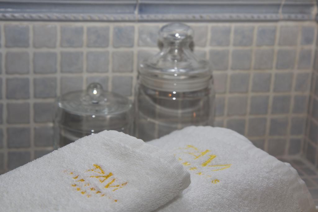 Pavi Apts Ljubljana - Private Rooftop Swimming Pool 部屋 写真