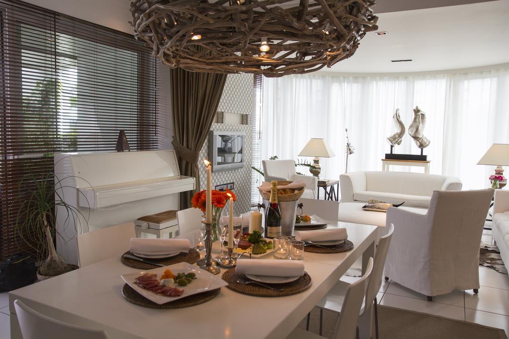 Pavi Apts Ljubljana - Private Rooftop Swimming Pool 部屋 写真