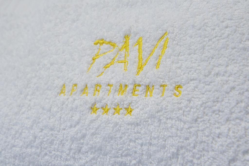 Pavi Apts Ljubljana - Private Rooftop Swimming Pool 部屋 写真
