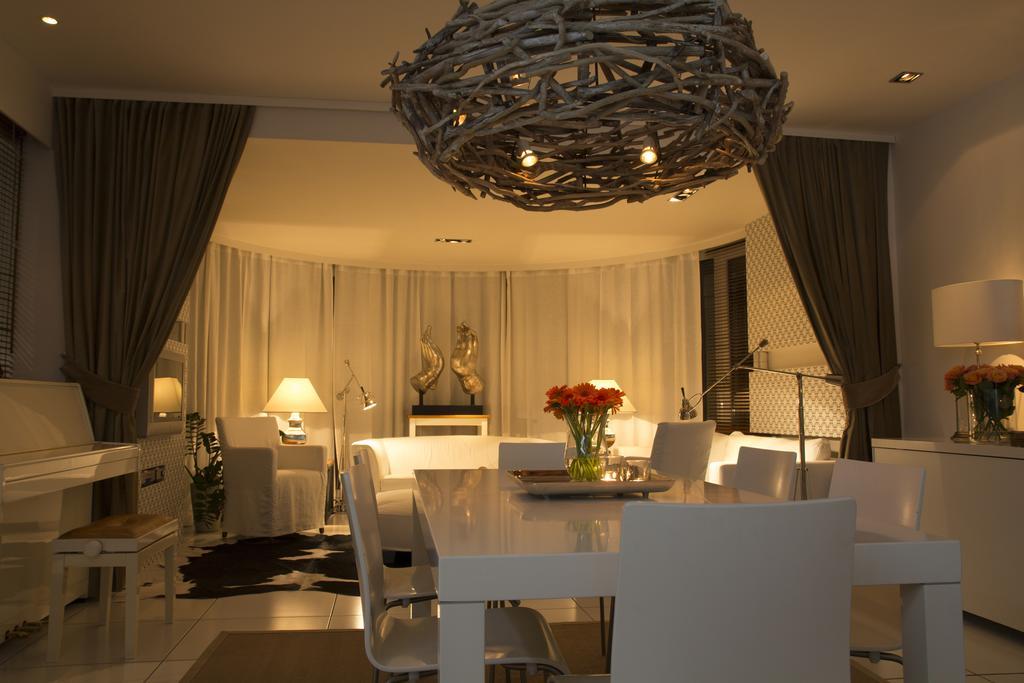 Pavi Apts Ljubljana - Private Rooftop Swimming Pool 部屋 写真